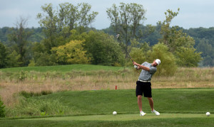 Former MLB pitcher Pete Schourek is pretty handy with a golf club, too.